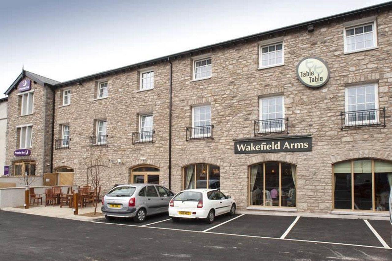 Premier Inn Kendal Central Exteriör bild