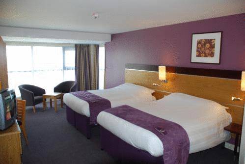 Premier Inn Kendal Central Rum bild